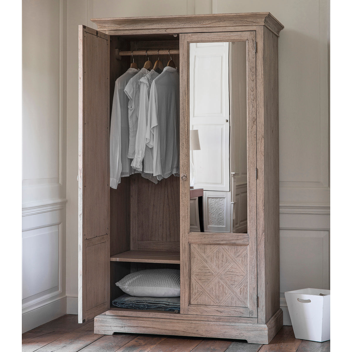 Muscat 2 Mirror Door Wardrobe – Home James.