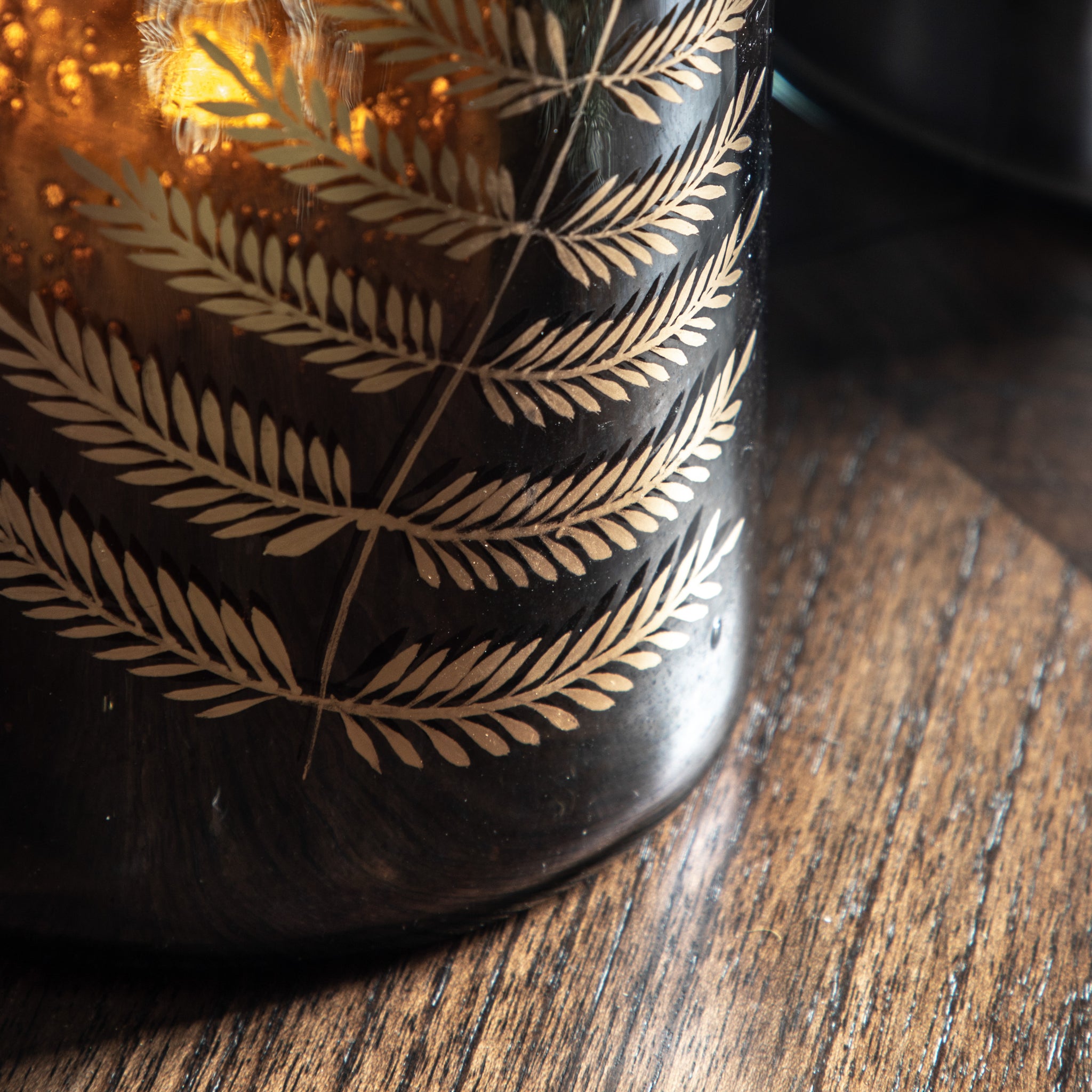 Fern Hurricane Small Black Gold Vase