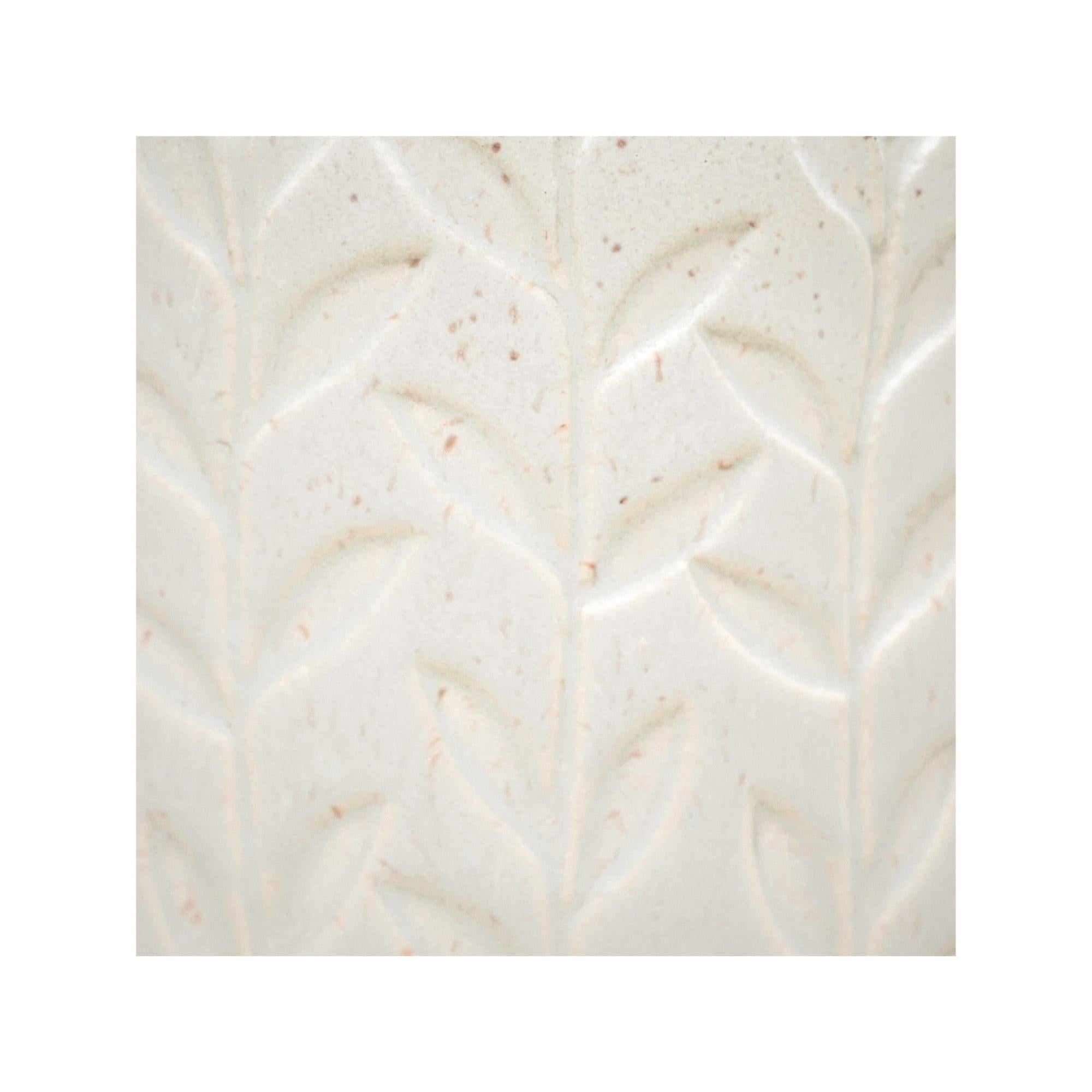 Fairford Ivory Speckle Leaf Planter