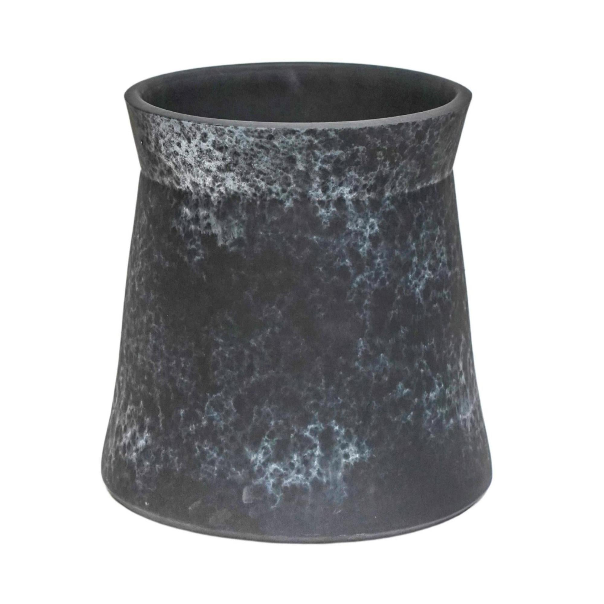 Kew Handthrown Planter Basalt Large