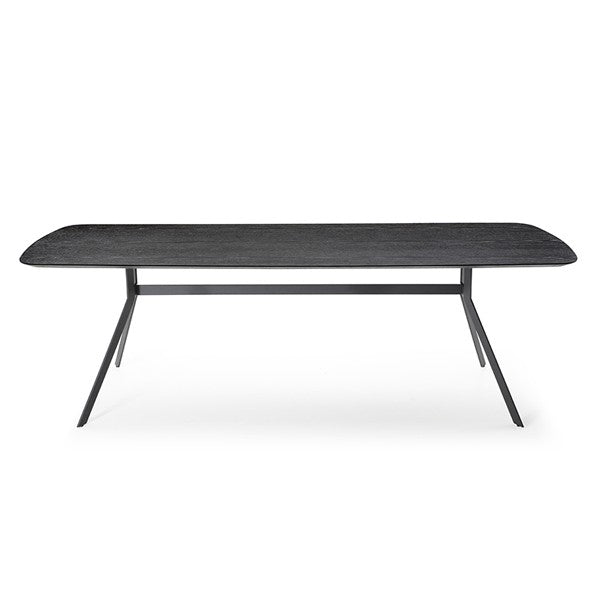 Lapiz Dining Table