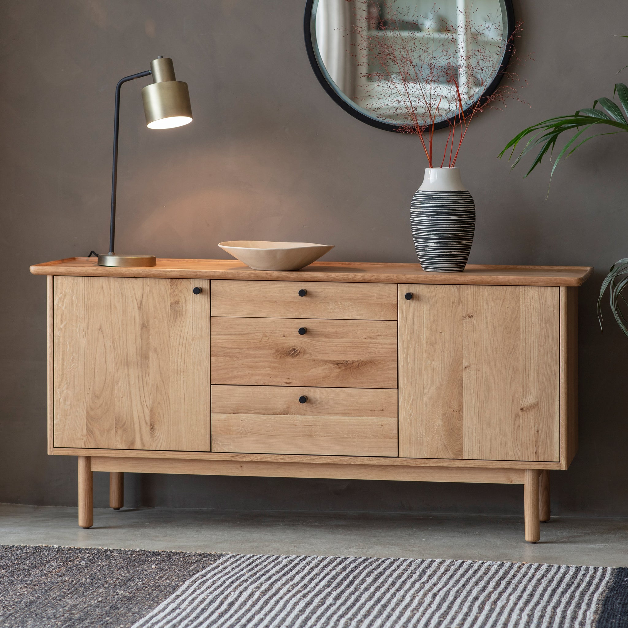 Kings 2 Door 3 Drawer Sideboard Oak